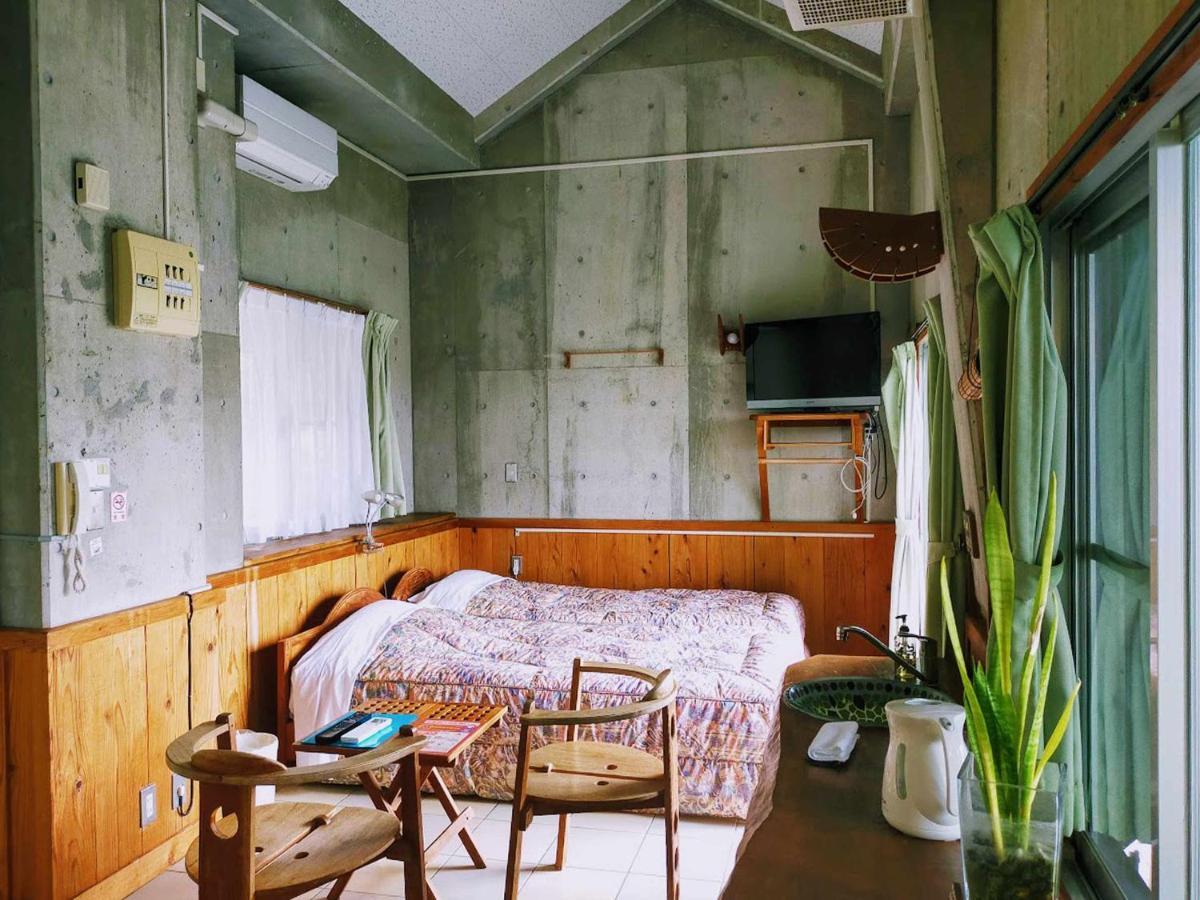 Buzz Resort Onna Eksteriør billede
