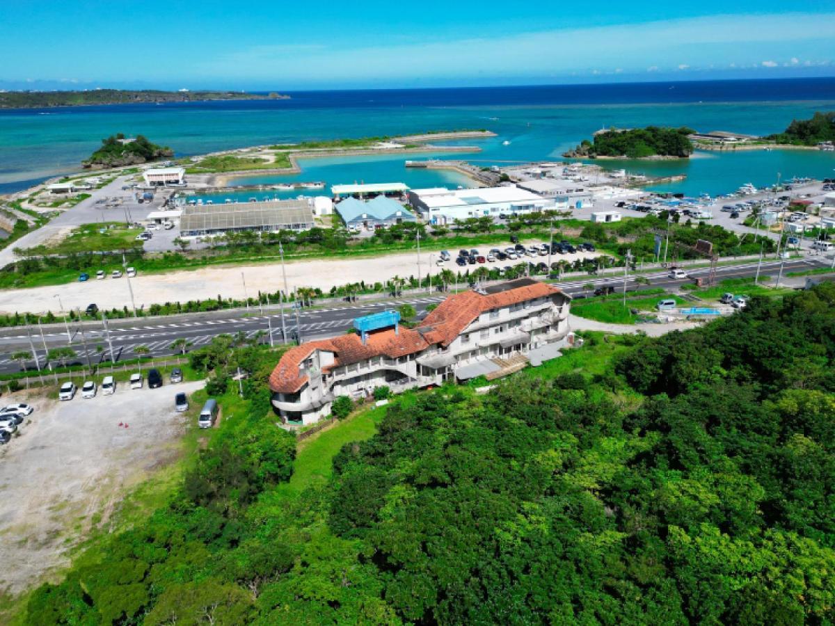 Buzz Resort Onna Eksteriør billede